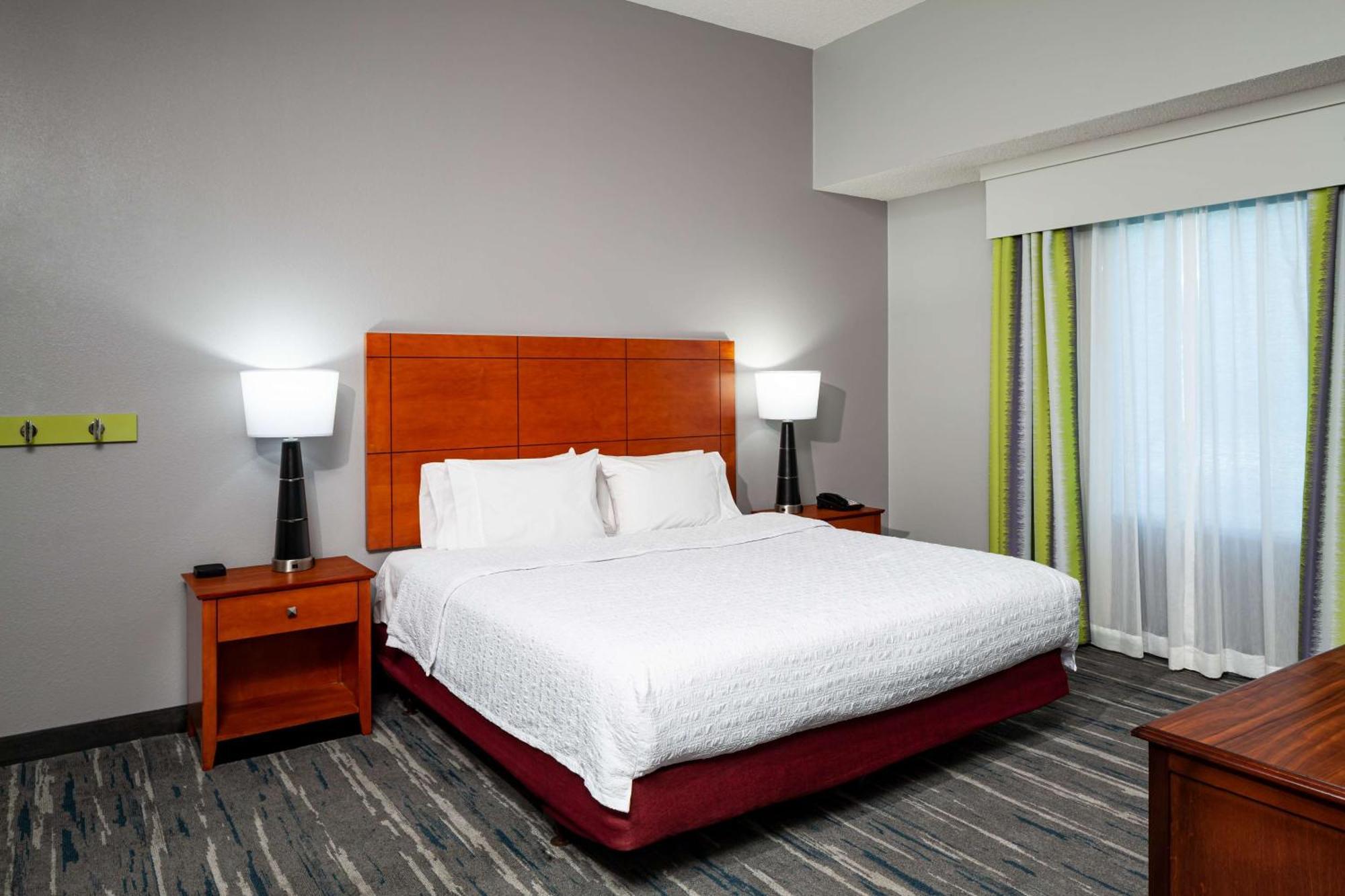 Hampton Inn & Suites Mobile I-65@ Airport Boulevard Exteriör bild