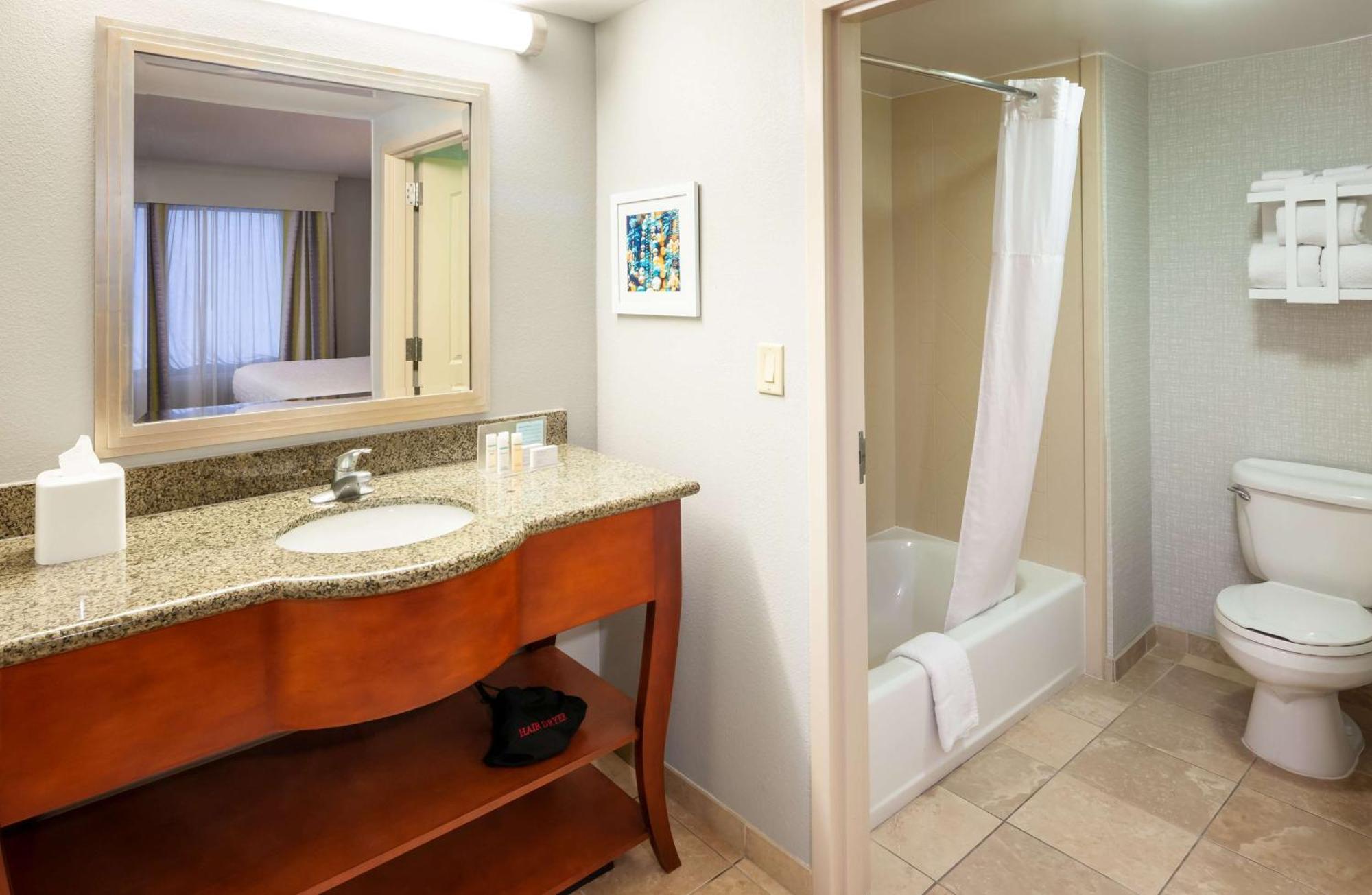 Hampton Inn & Suites Mobile I-65@ Airport Boulevard Exteriör bild
