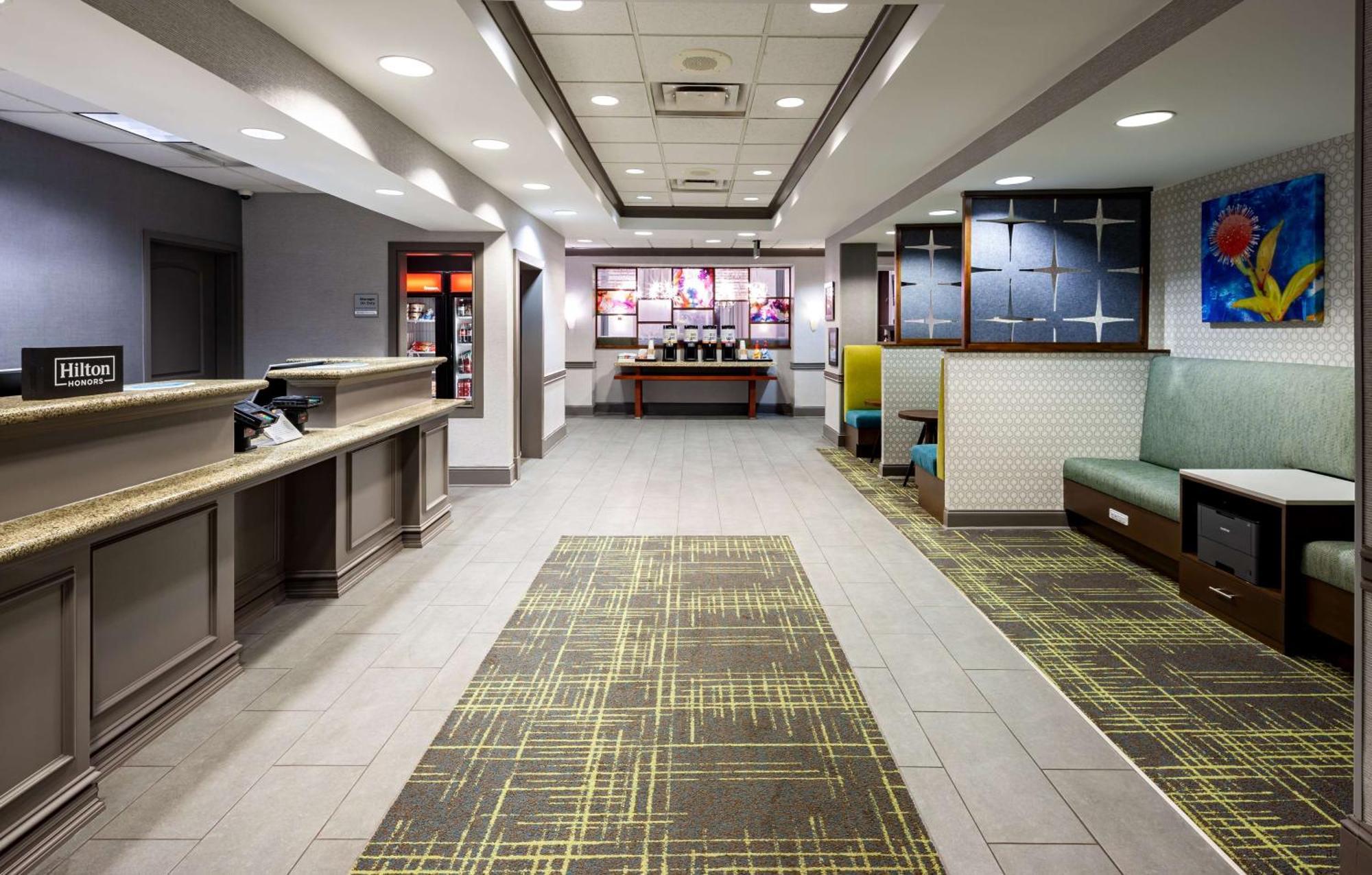 Hampton Inn & Suites Mobile I-65@ Airport Boulevard Exteriör bild