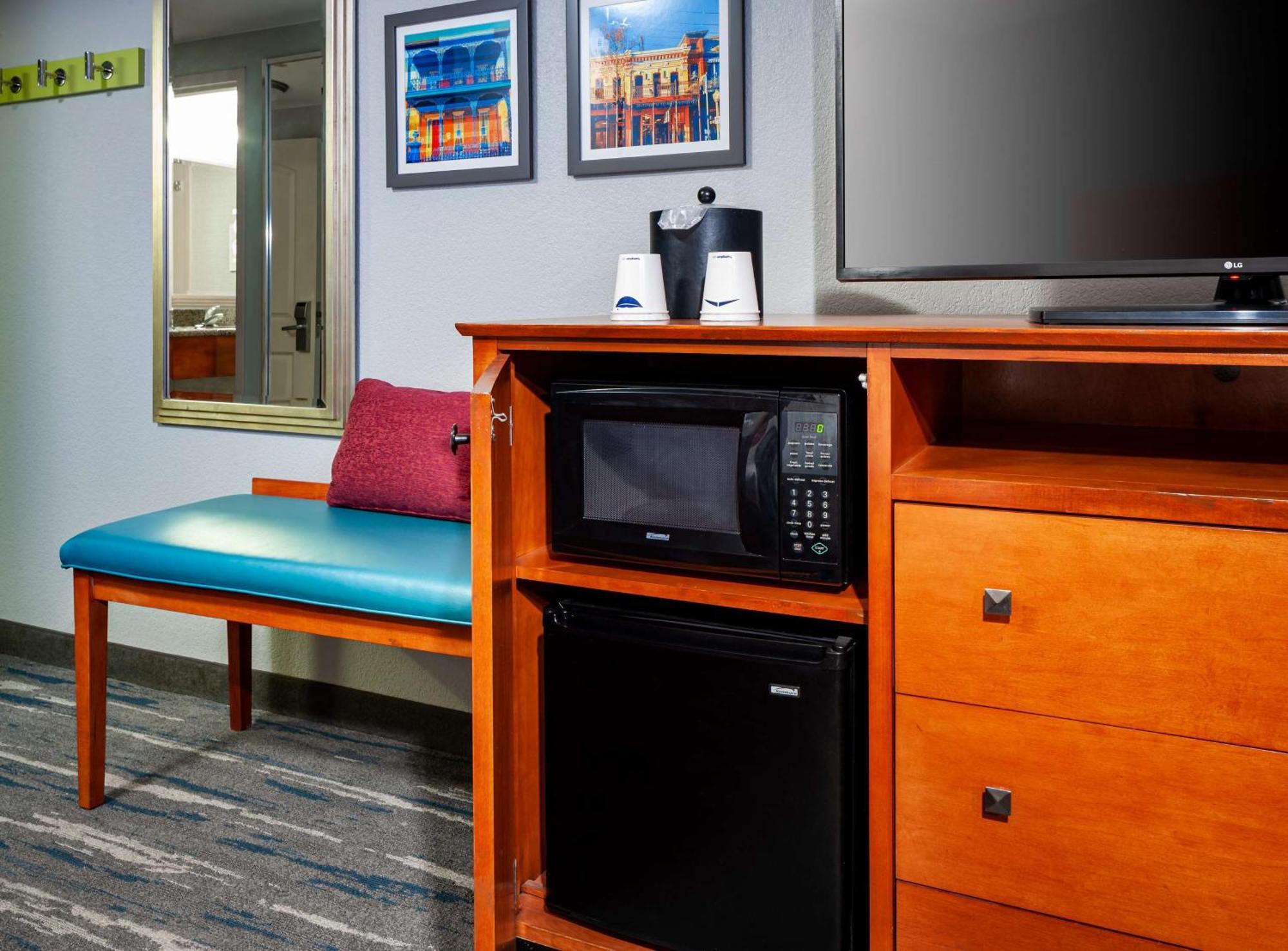 Hampton Inn & Suites Mobile I-65@ Airport Boulevard Exteriör bild