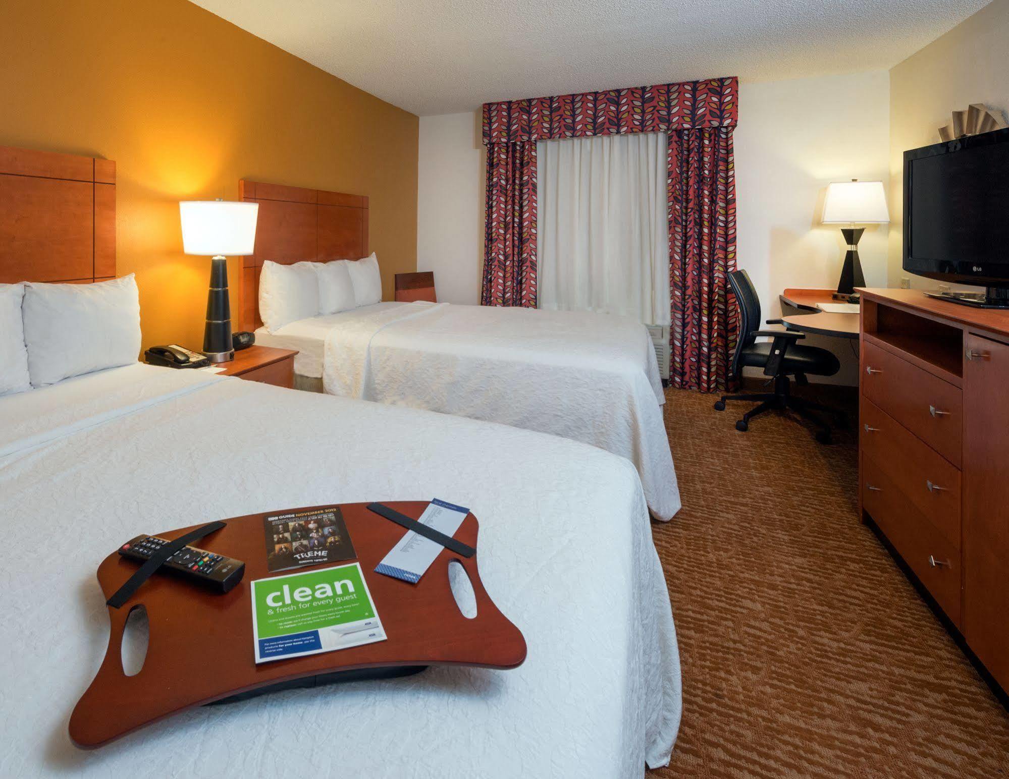 Hampton Inn & Suites Mobile I-65@ Airport Boulevard Exteriör bild